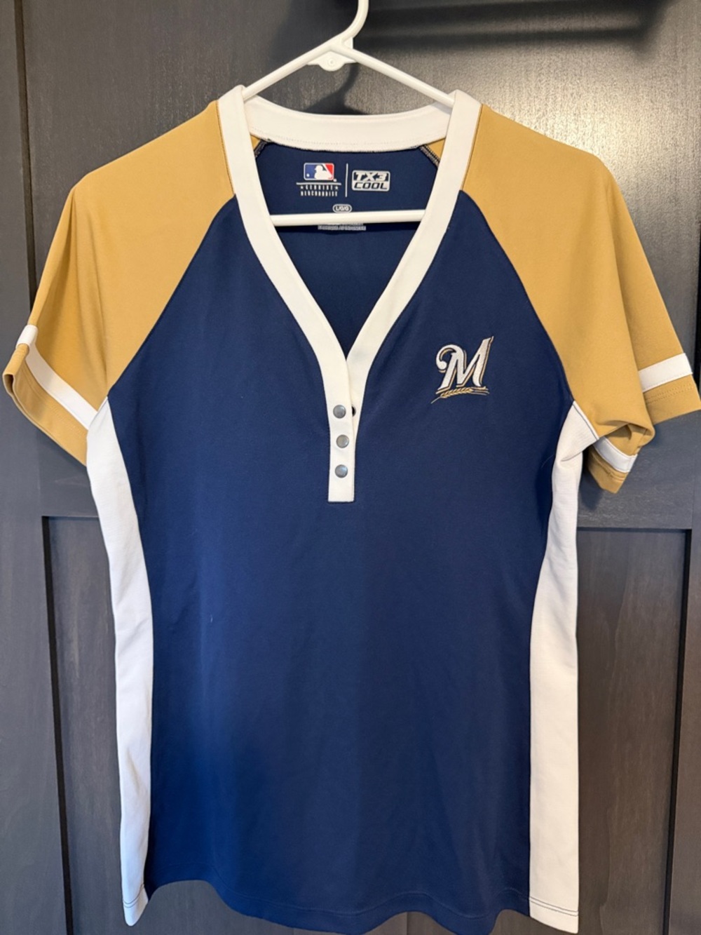 MLB Women's Navy, Gold and White Short Sleeve Henley Tee
